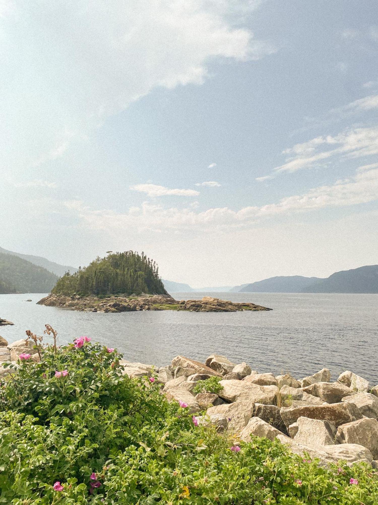 Auberge Du Jardin Petit-Saguenay Exterior photo