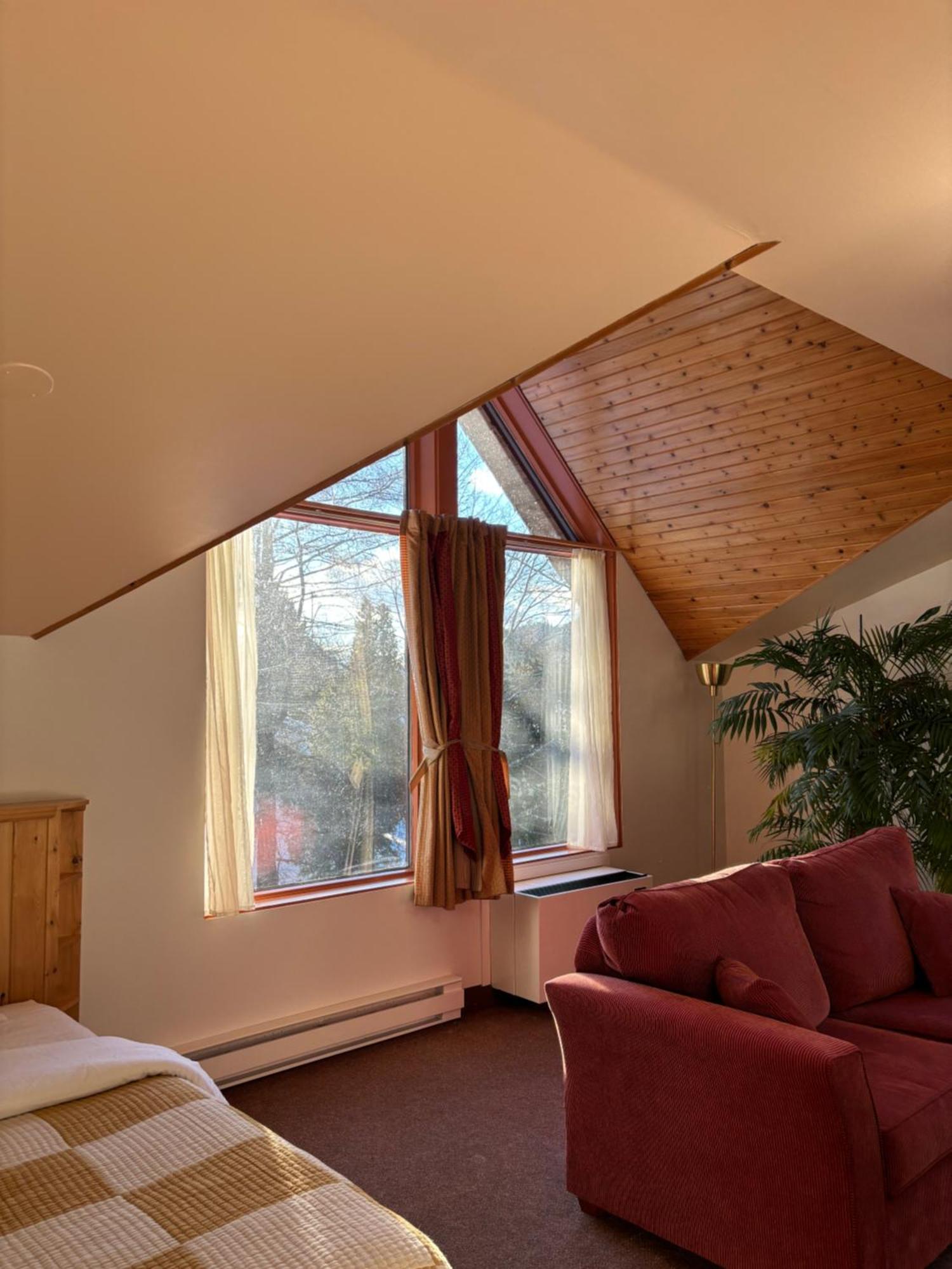 Auberge Du Jardin Petit-Saguenay Exterior photo