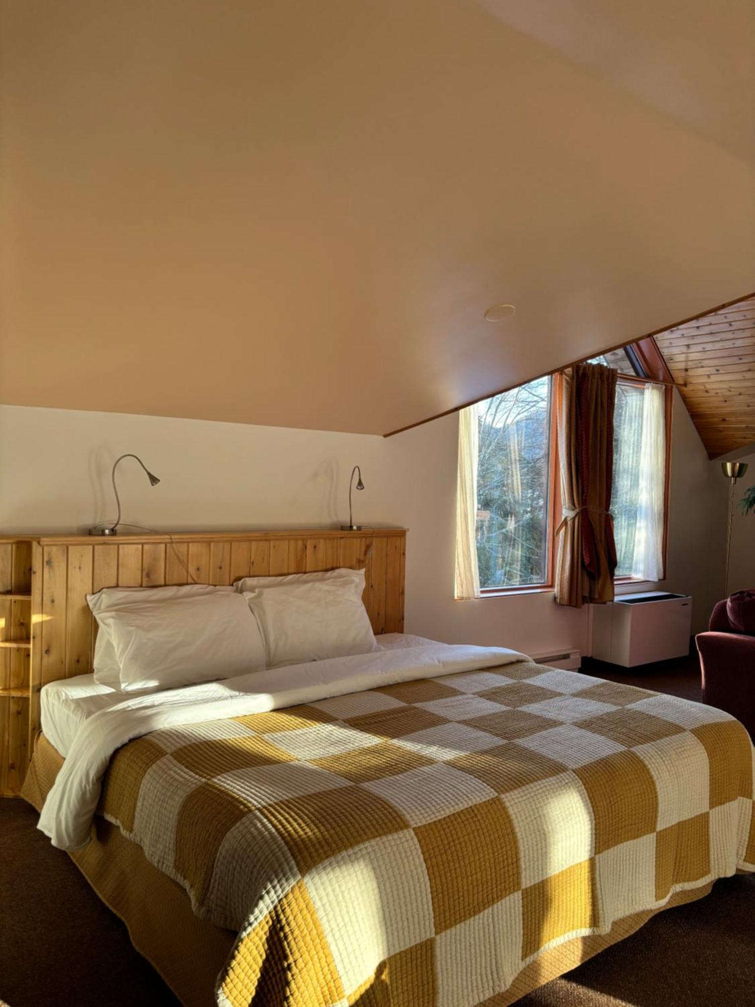 Auberge Du Jardin Petit-Saguenay Exterior photo