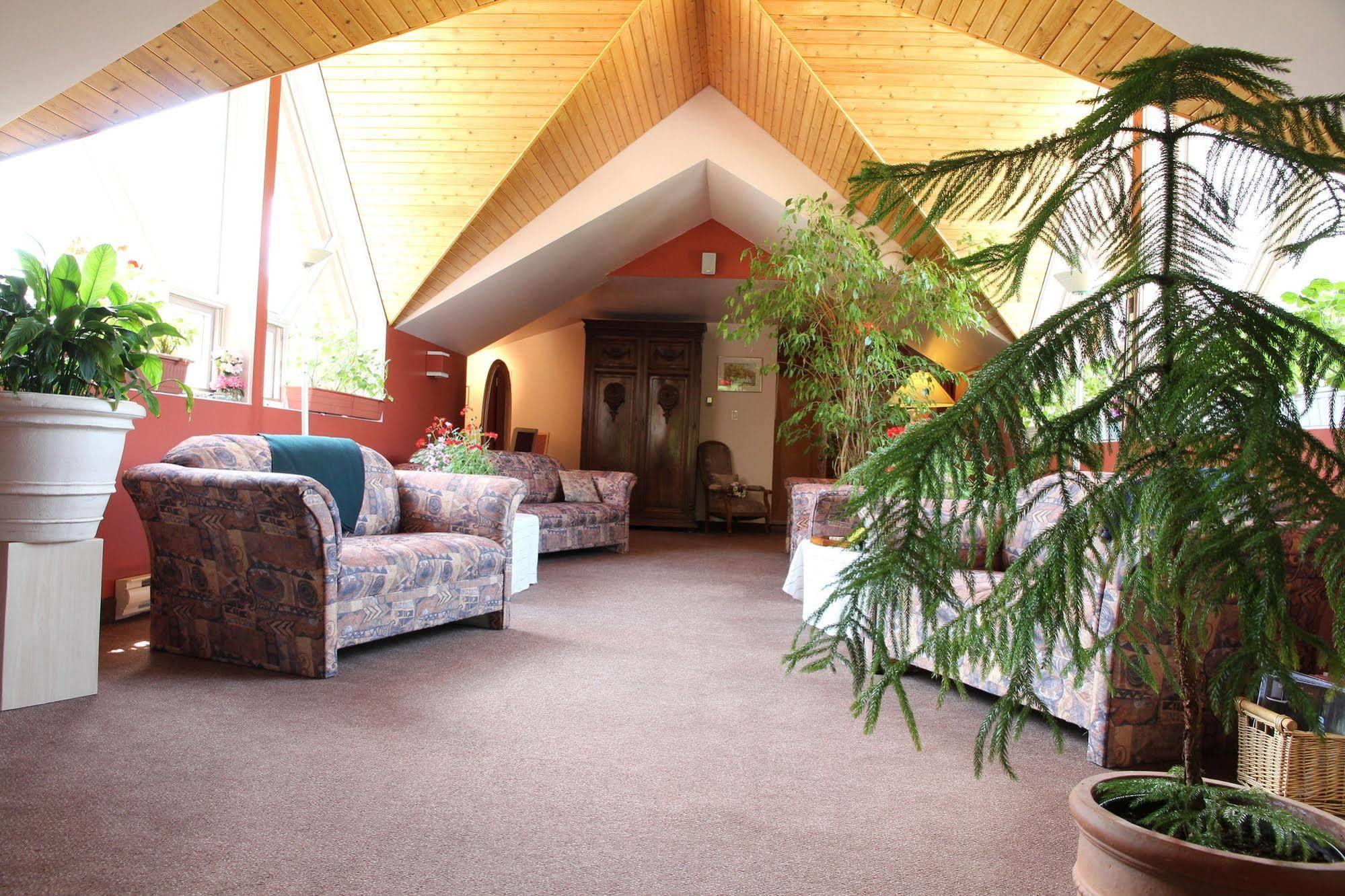 Auberge Du Jardin Petit-Saguenay Exterior photo